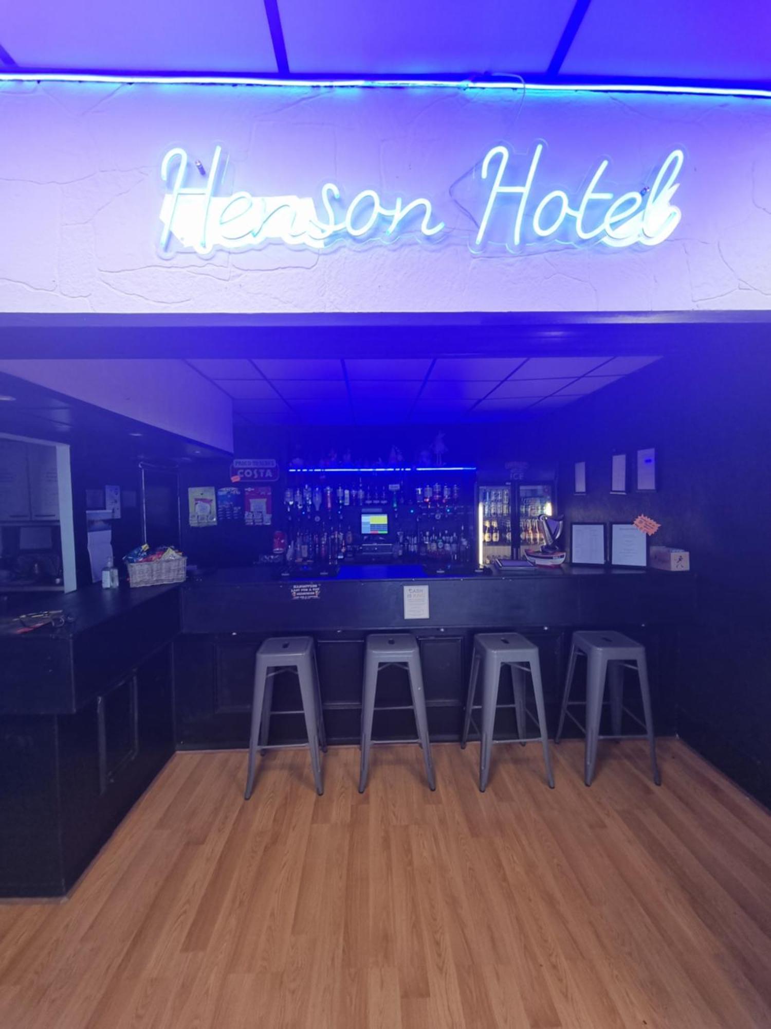 Henson Hotel Pleasure Beach Блекпул Екстериор снимка
