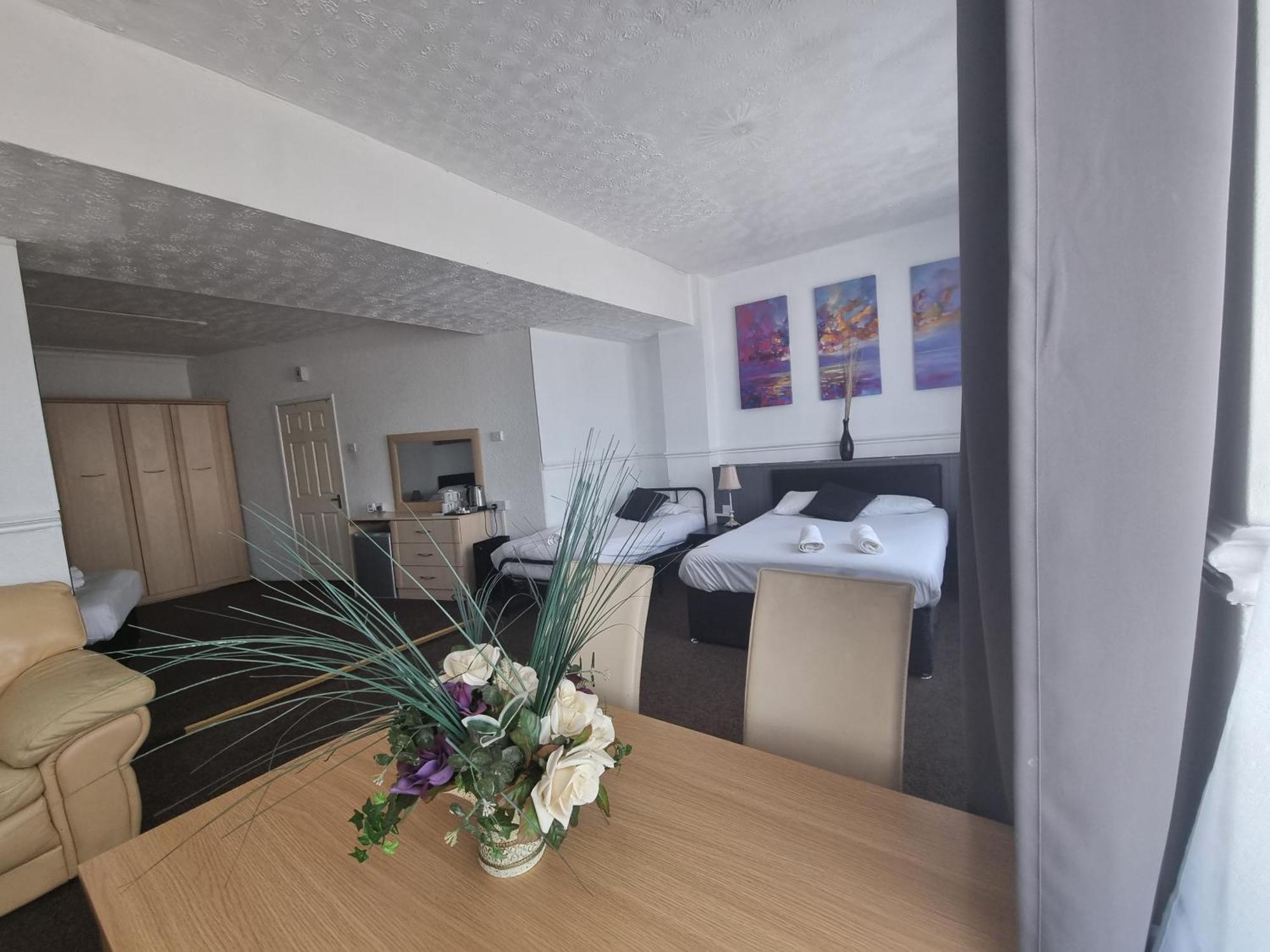 Henson Hotel Pleasure Beach Блекпул Стая снимка