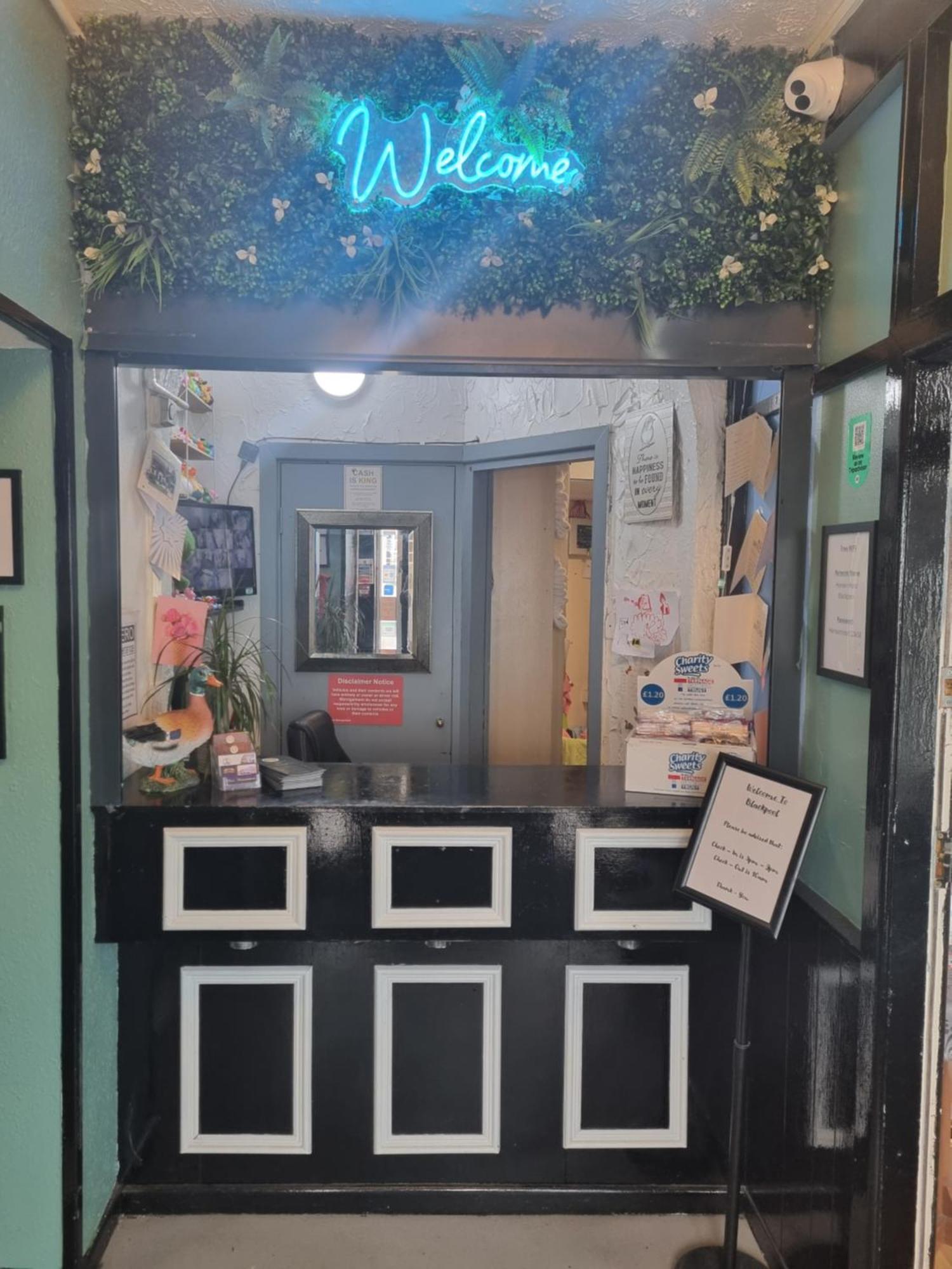 Henson Hotel Pleasure Beach Блекпул Екстериор снимка